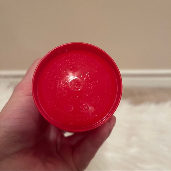 Starbucks 2019 Holiday Reusable Red Hot Grande Cup - Picture 5 of 5